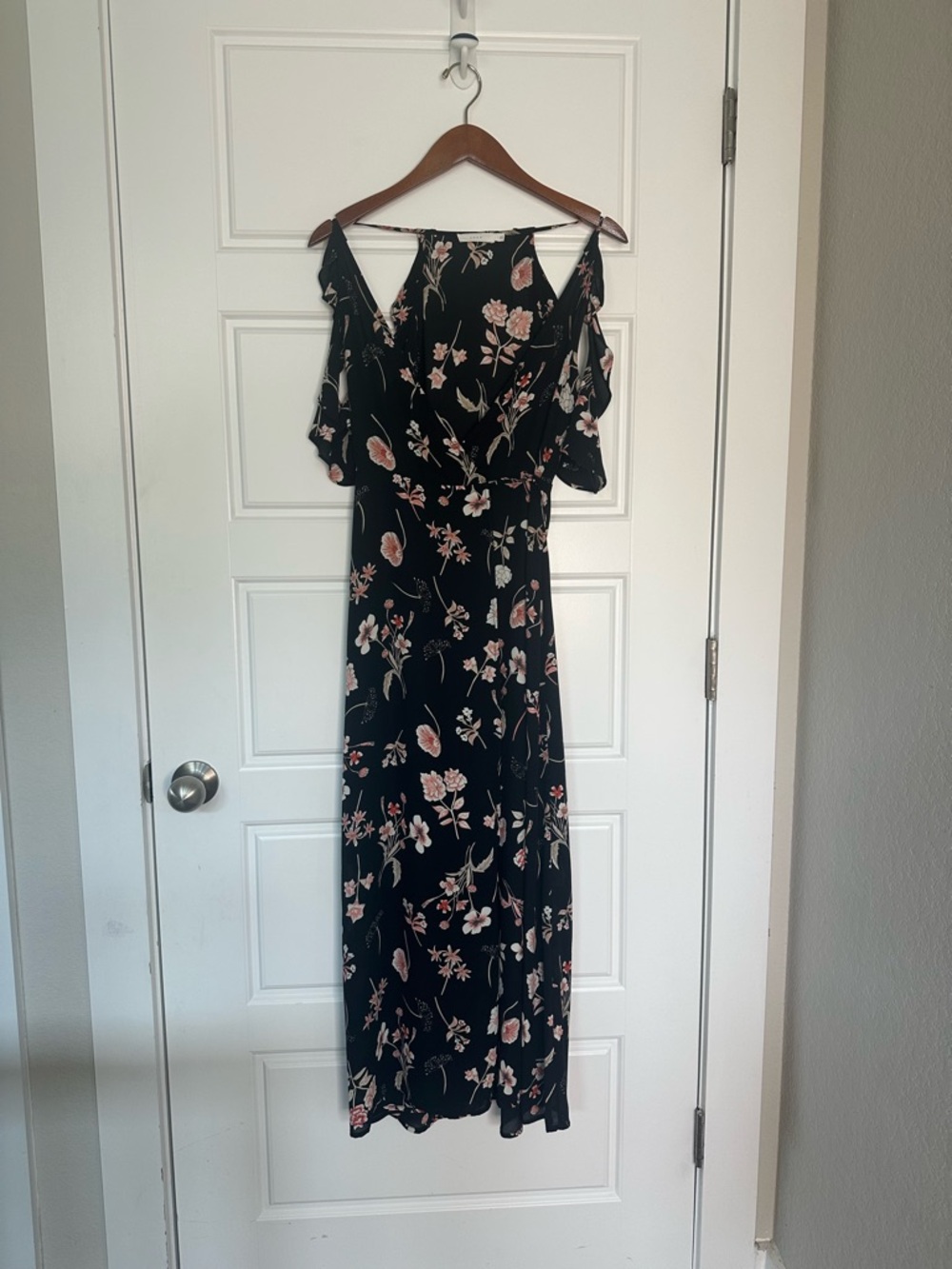 Black Floral Cold-Shoulder Maxi Dress